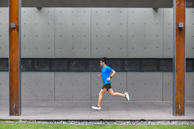 碳板时代｜New Balance FuelCell TC  5280演变出的竞训之道