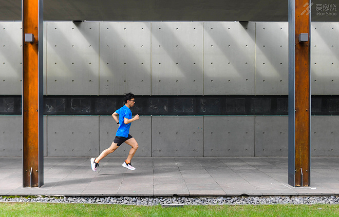 碳板时代｜New Balance FuelCell TC  5280演变出的竞训之道