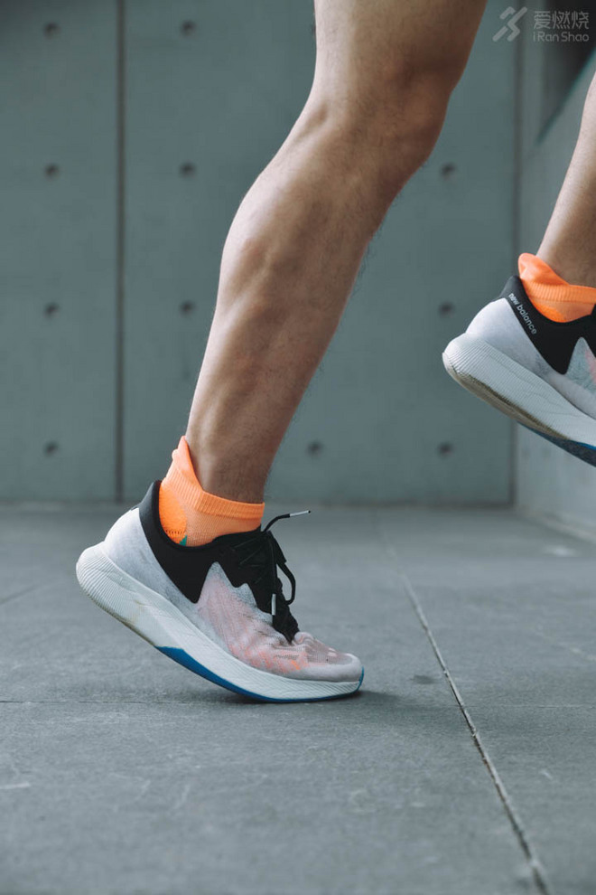 碳板时代｜New Balance FuelCell TC  5280演变出的竞训之道
