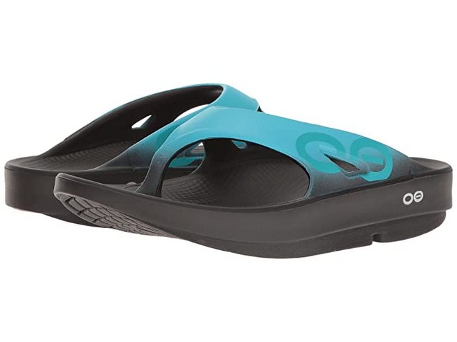 解放双脚  跑者的夏日清凉——拖鞋