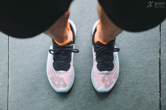 碳板时代｜New Balance FuelCell TC  5280演变出的竞训之道