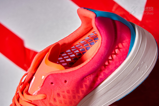 开箱 | 厚底之战 adizero adios Pro