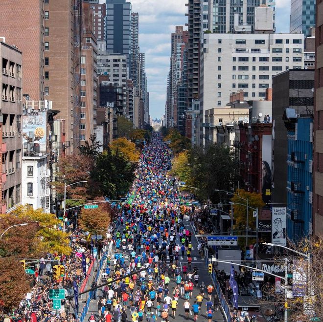 北京低风险地区允许举办500人以下赛事 小将何宇鸿百米创佳绩 | 跑圈十件事