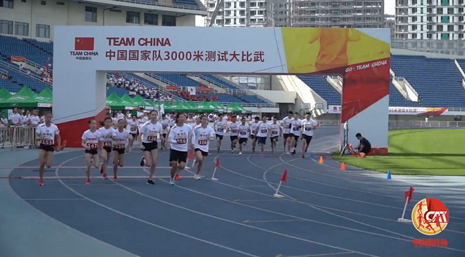 北京低风险地区允许举办500人以下赛事 小将何宇鸿百米创佳绩 | 跑圈十件事