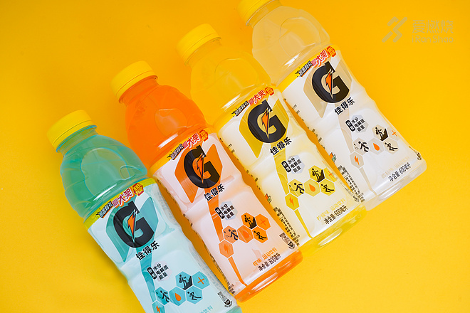 跑了100km，就为尝尝哪个运动饮料好喝