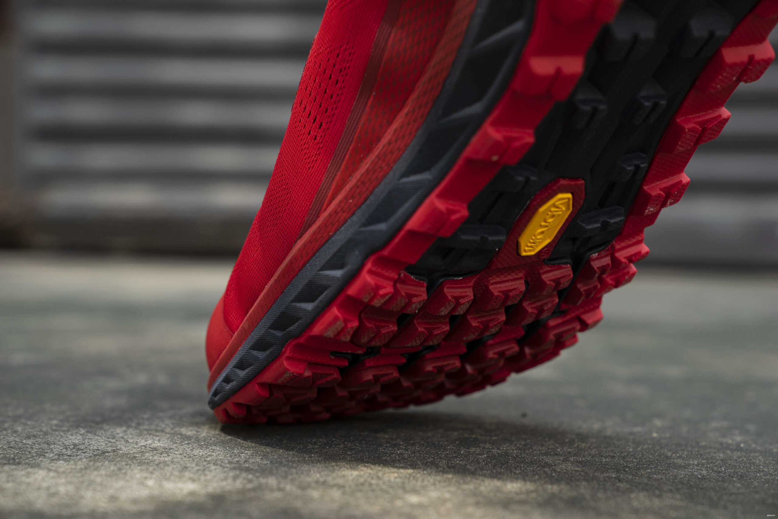 到第四代的Olympus，终于迎来了全新的革命