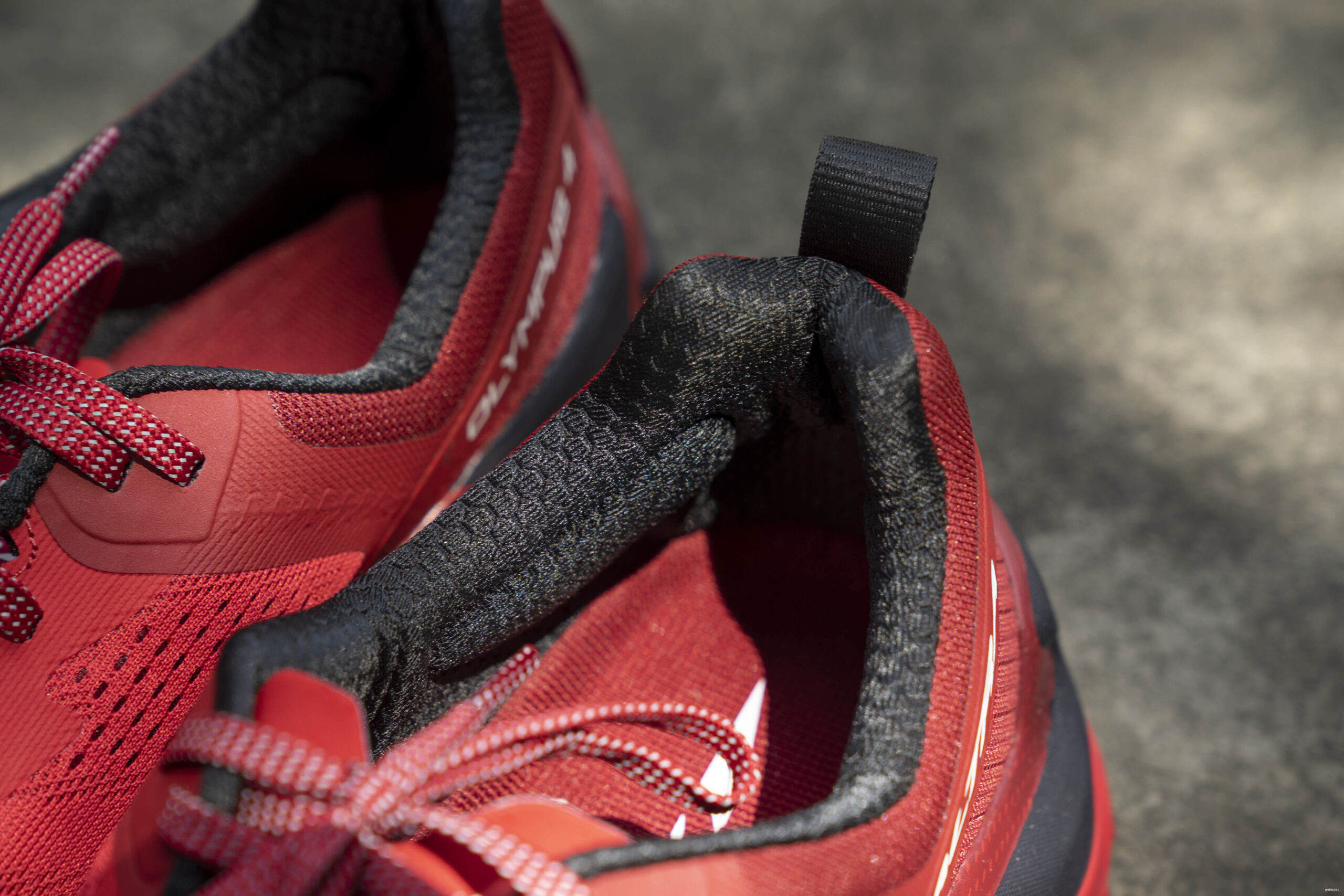 到第四代的Olympus，终于迎来了全新的革命