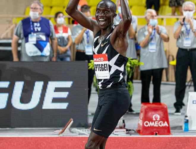 人物 | 新5000米世界纪录保持者切普特盖：纪录收割机，跑坛新天王