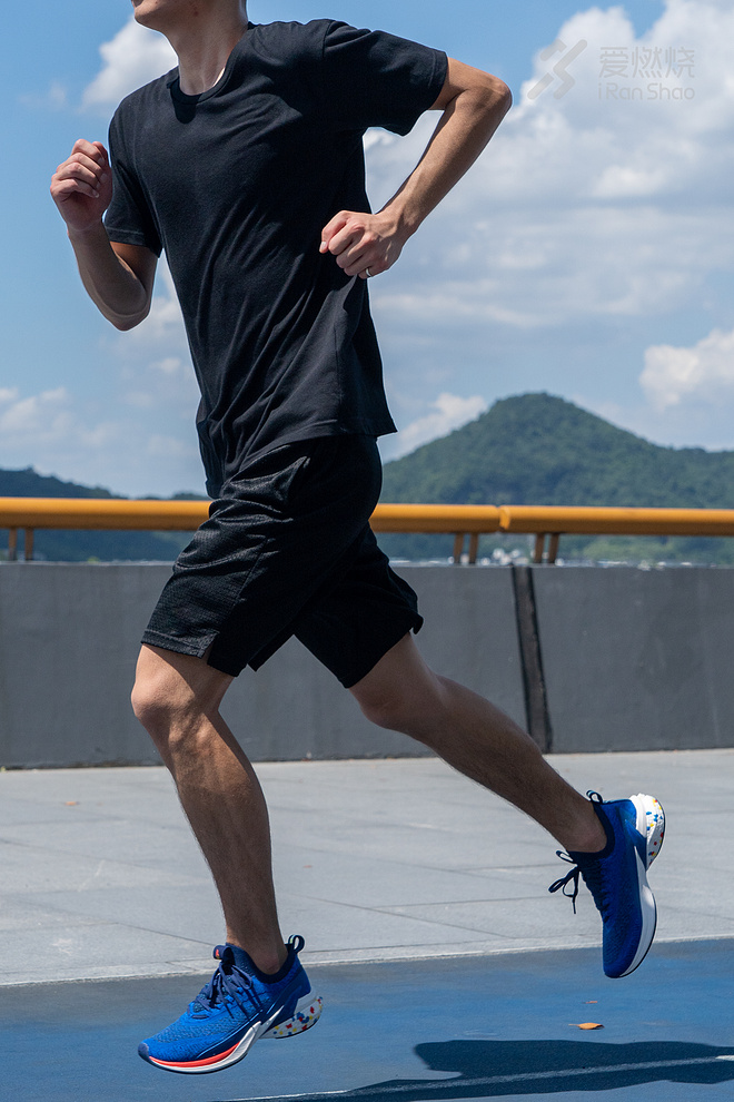 测评｜穿着騛速飞一会