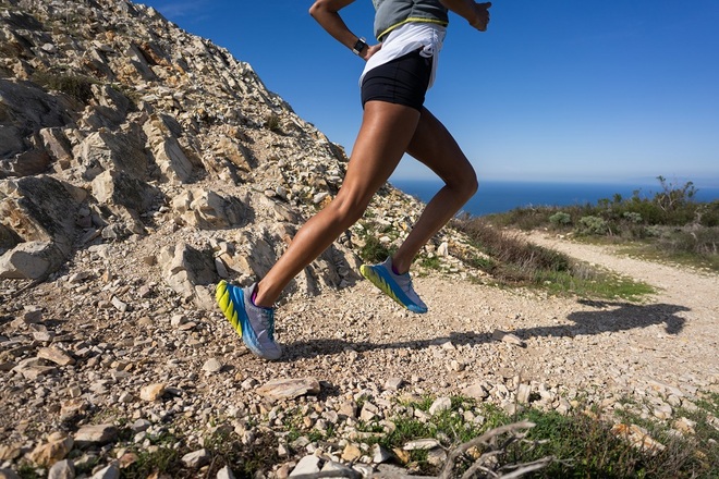 如果跑鞋把广告直接打在你的脚上