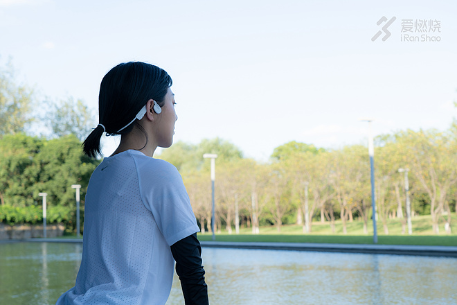 Open的运动耳机，绝不是Move时听个响儿