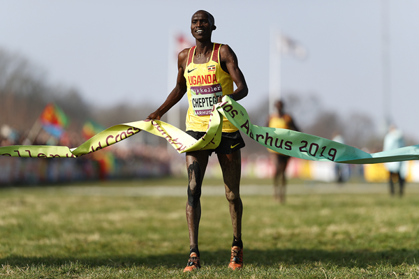 人物 | 新5000米世界纪录保持者切普特盖：纪录收割机，跑坛新天王