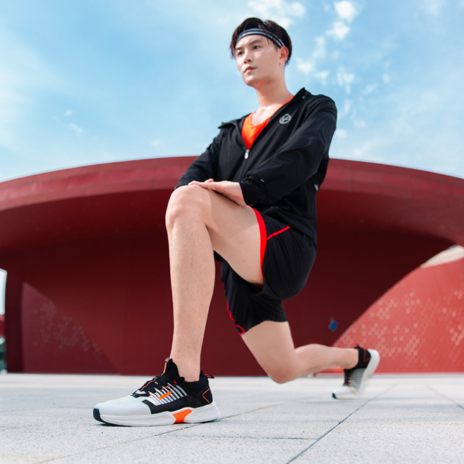 切普特盖打破5000米世界纪录 崇礼168越野赛顺利开跑 | 跑圈十件事