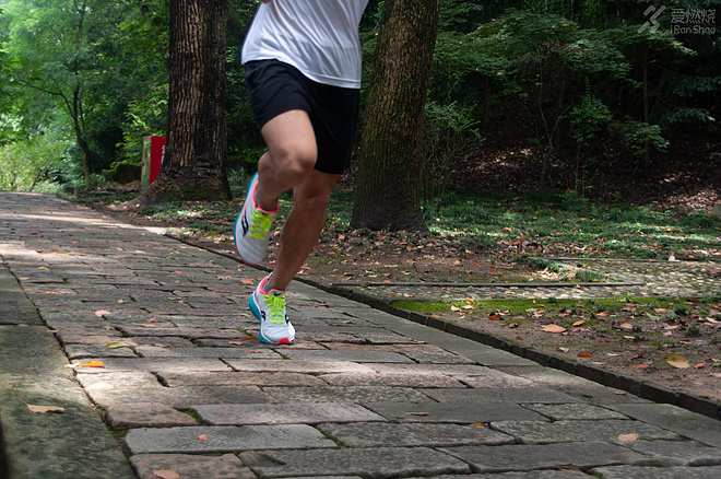 跑鞋｜负责到底 Saucony Endorphin Pro & Endorphin Speed