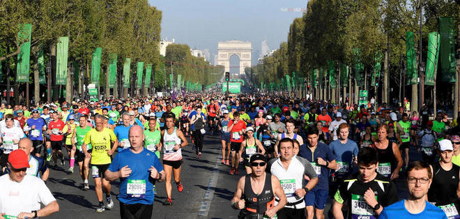 切普特盖打破5000米世界纪录 崇礼168越野赛顺利开跑 | 跑圈十件事