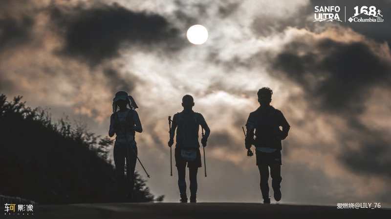 跑渣渣LILY的崇礼百英里完赛赛记