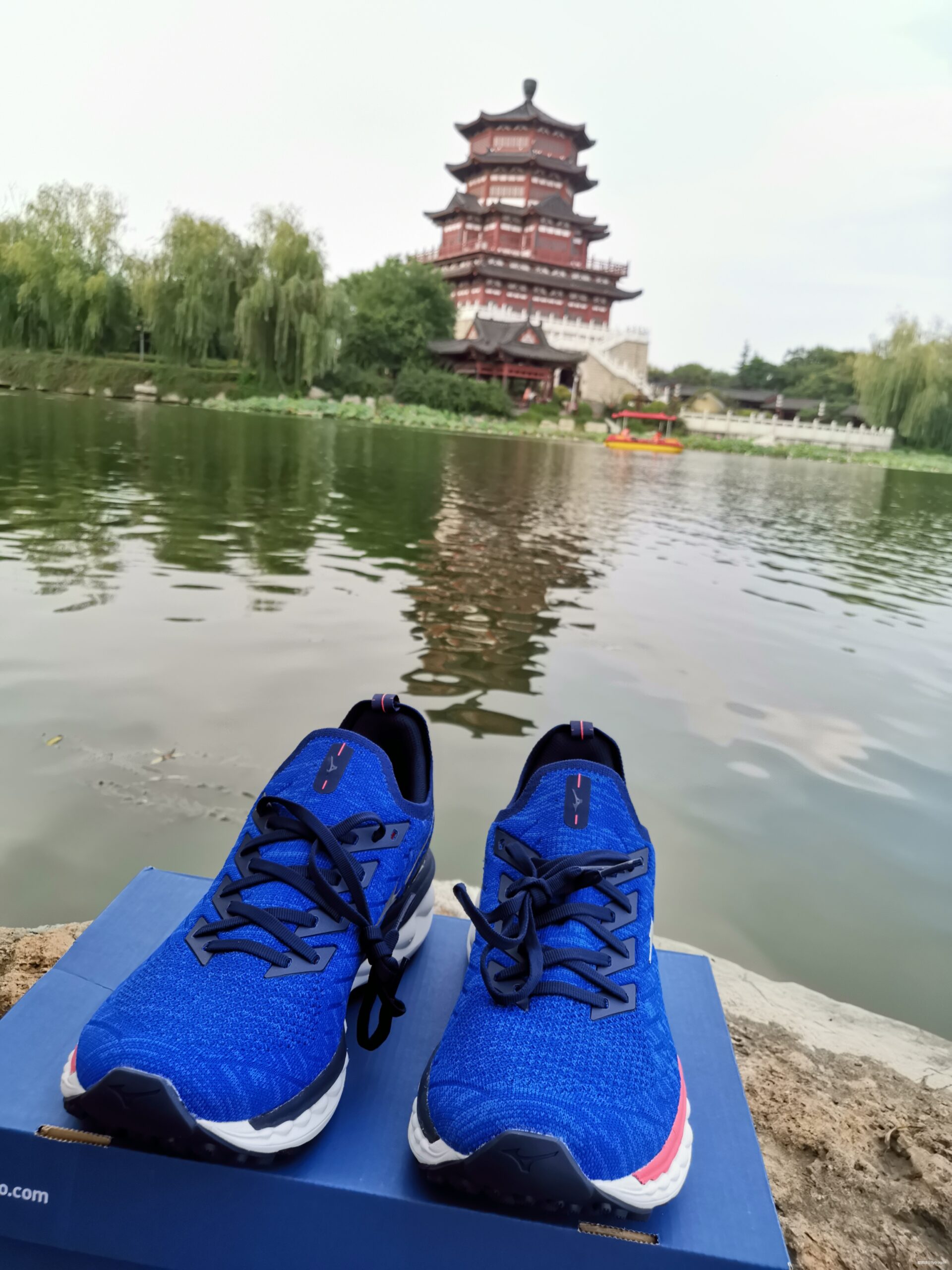 Mizuno美津浓舒适包裹慢跑鞋WAVE SKY NEO众测报告