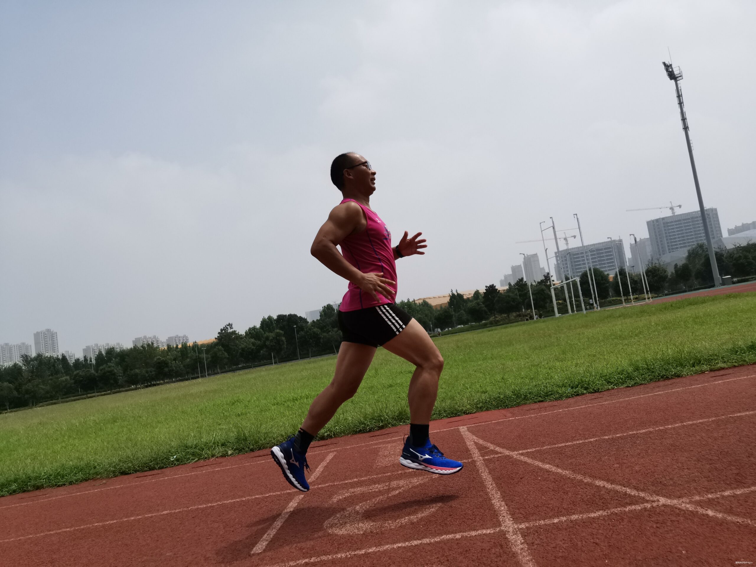 Mizuno美津浓舒适包裹慢跑鞋WAVE SKY NEO众测报告