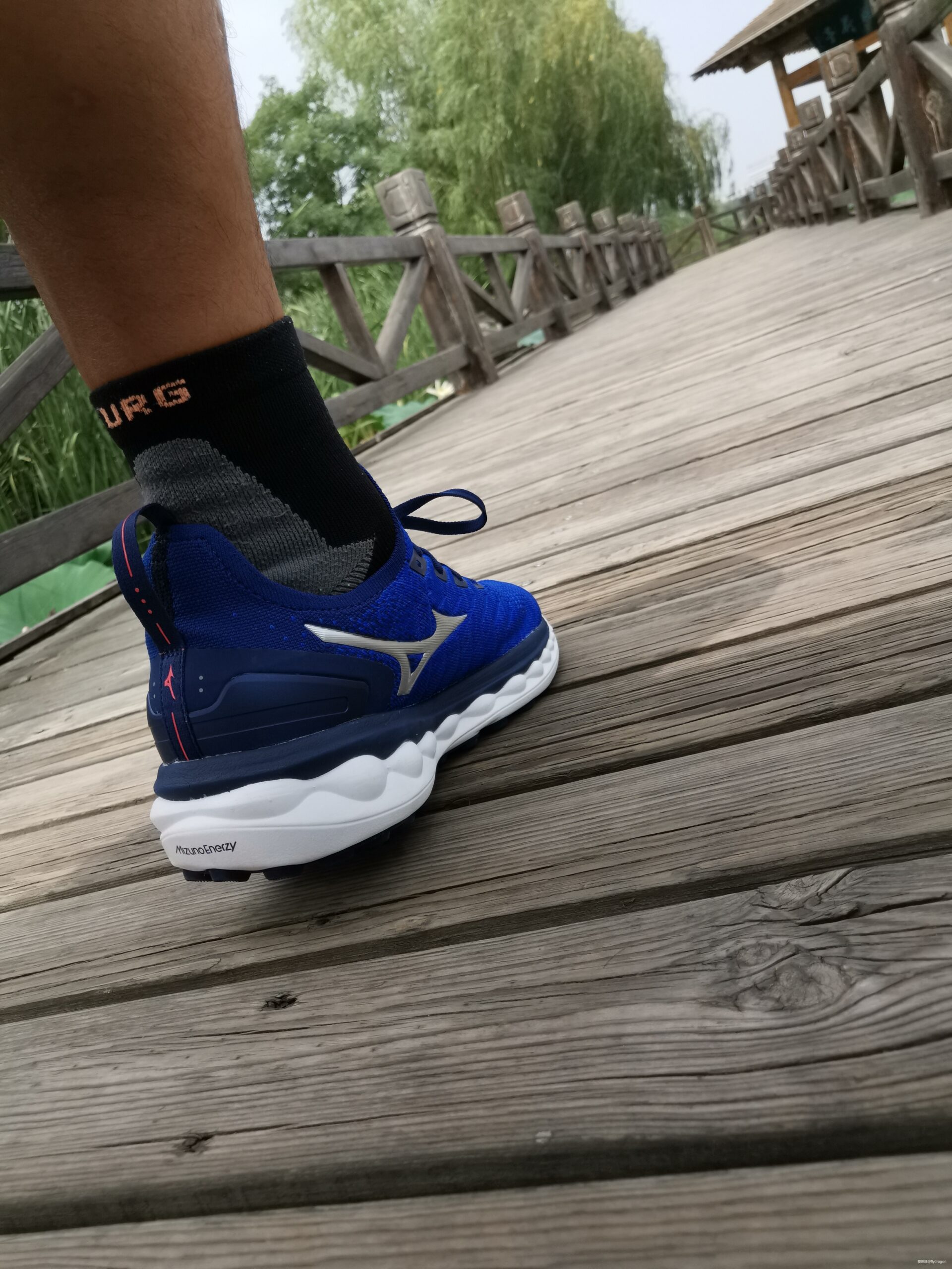 Mizuno美津浓舒适包裹慢跑鞋WAVE SKY NEO众测报告