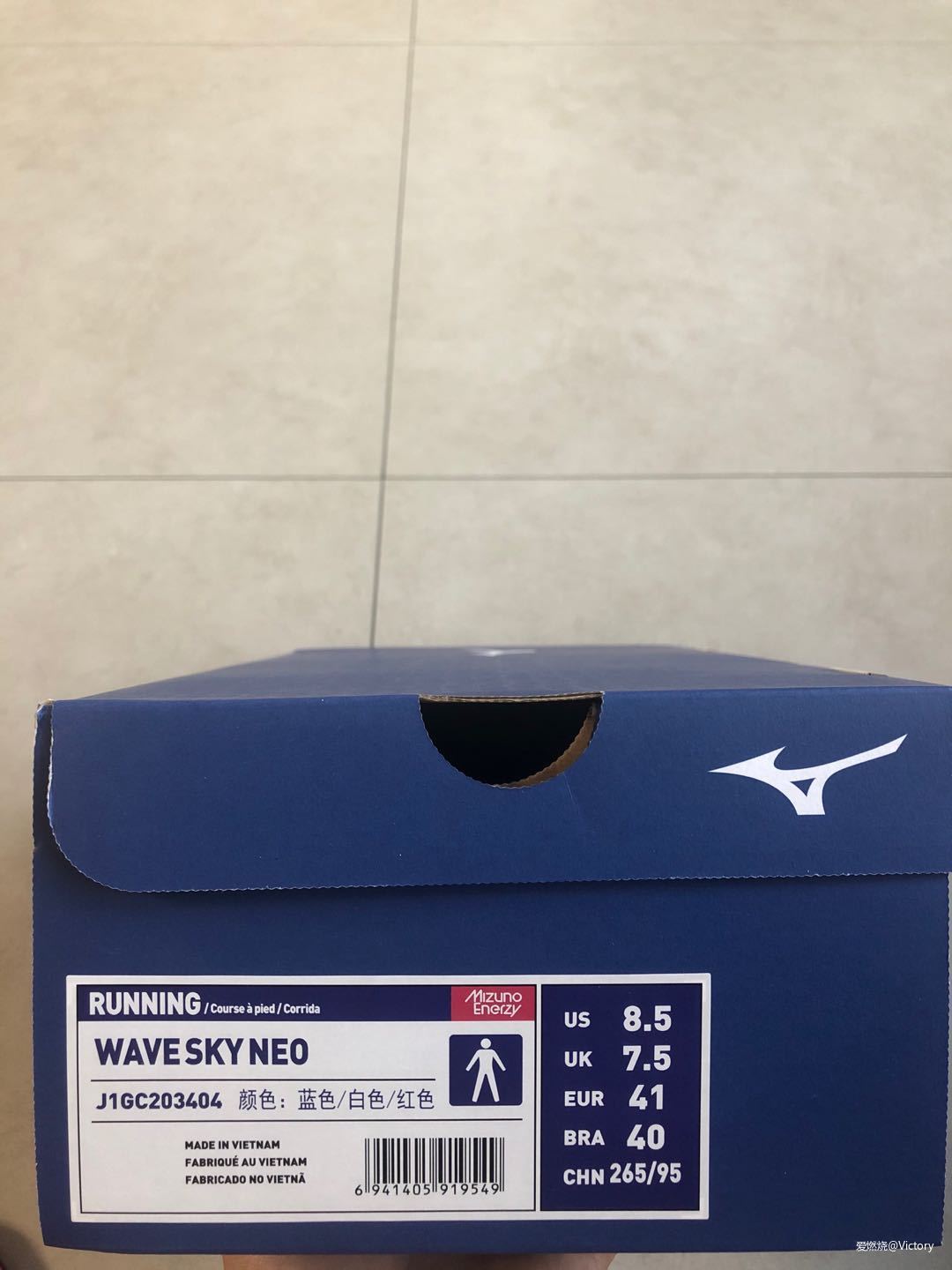 一双让我上脚一跑起来就联想到日系豪华车的慢跑鞋----美津浓WAVE SKY NEO测评