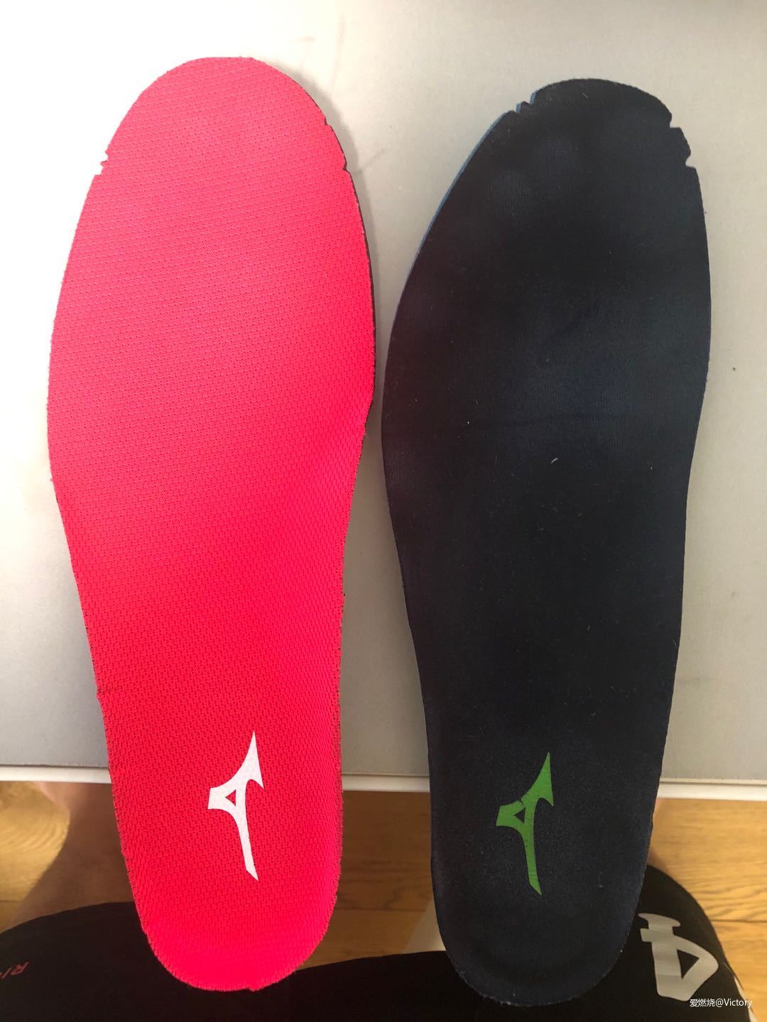 一双让我上脚一跑起来就联想到日系豪华车的慢跑鞋----美津浓WAVE SKY NEO测评