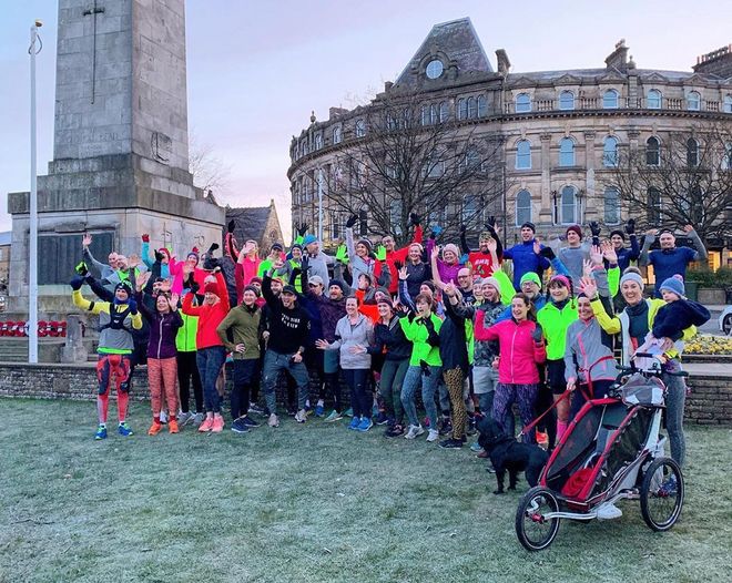 跑者亲述：至暗时刻里，跑步让我置之死地而后生