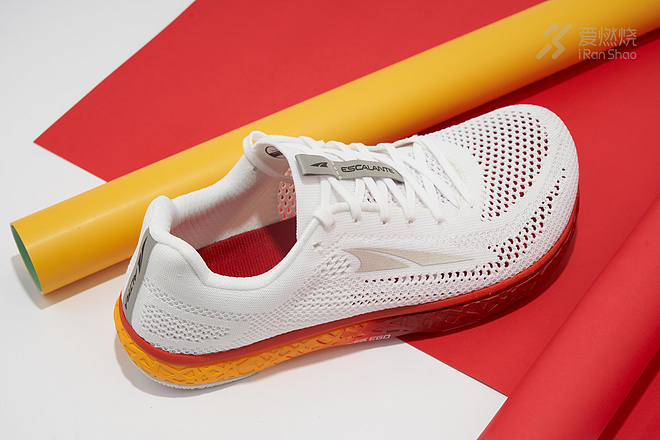 开箱｜ ALTRA ESCALANTE RACER 焕新色彩