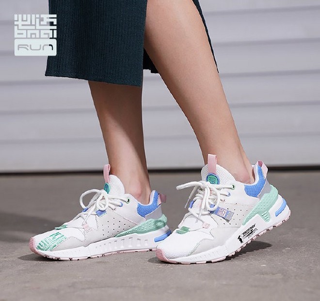 男女1小时跑世界纪录均告破 纯女子半马世界纪录告破 | 跑圈十件事