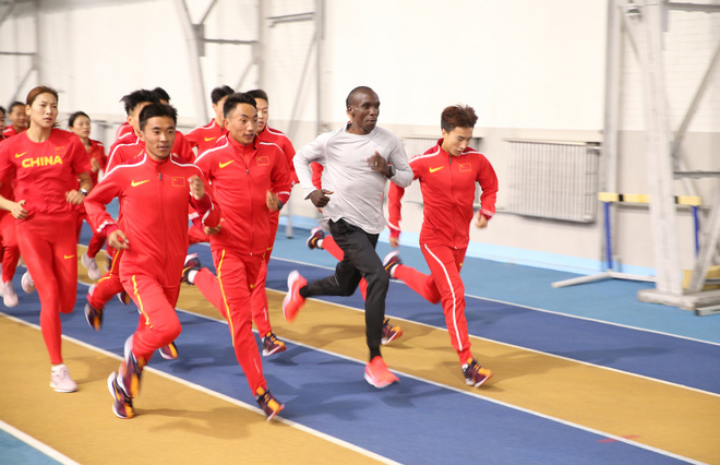 跑鞋，贵就是好？