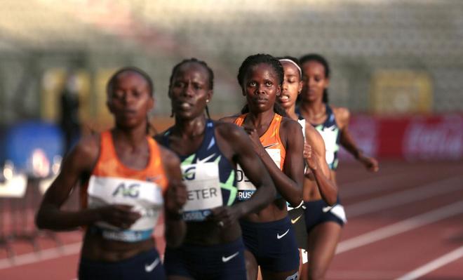 1小时18930米 进击的中长跑女皇 西凡·哈桑