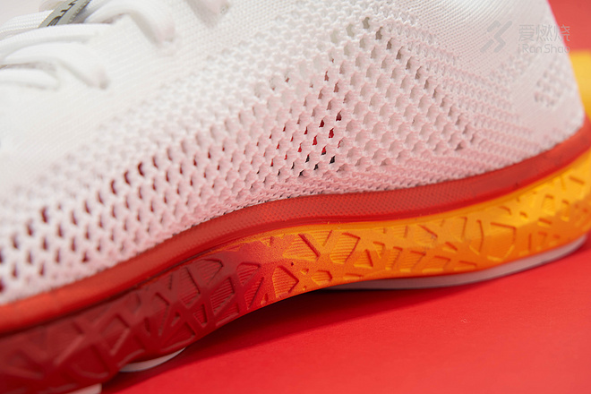 开箱｜ ALTRA ESCALANTE RACER 焕新色彩