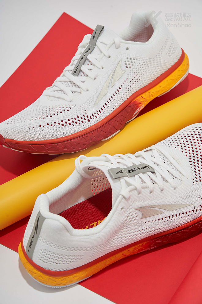 开箱｜ ALTRA ESCALANTE RACER 焕新色彩