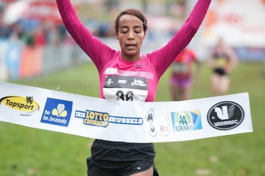 1小时18930米 进击的中长跑女皇 西凡·哈桑