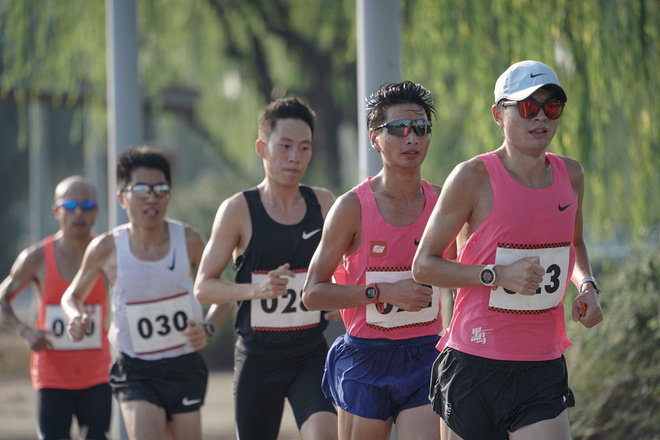 男女1小时跑世界纪录均告破 纯女子半马世界纪录告破 | 跑圈十件事