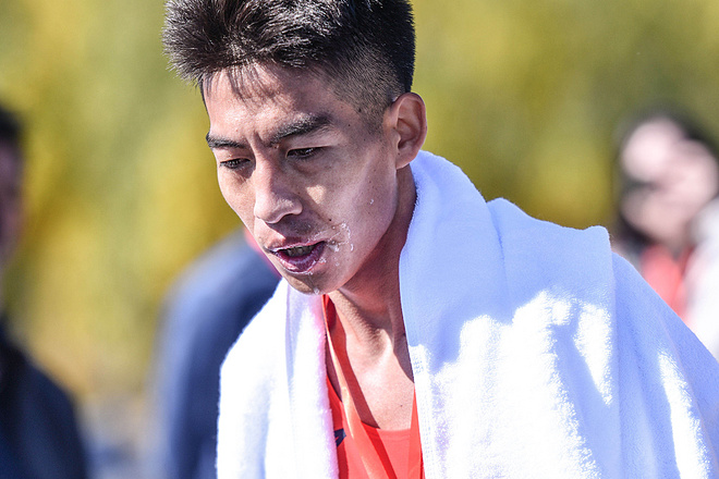 多伦马拉松赛 国人竞速的一次大考