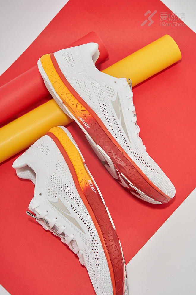 开箱｜ ALTRA ESCALANTE RACER 焕新色彩