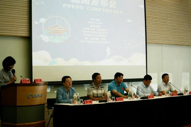 全国田径锦标赛圆满收官 兰州新区半马四人替跑受处罚 | 跑圈十件事