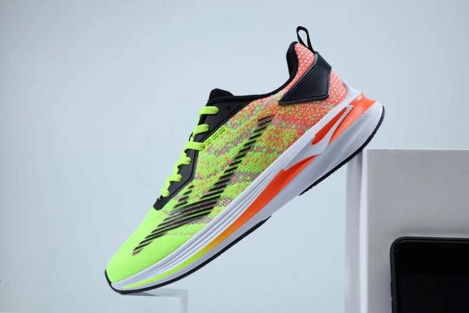 日照马拉松焦安静PB 国内外多项赛事敲定 | 跑圈十件事