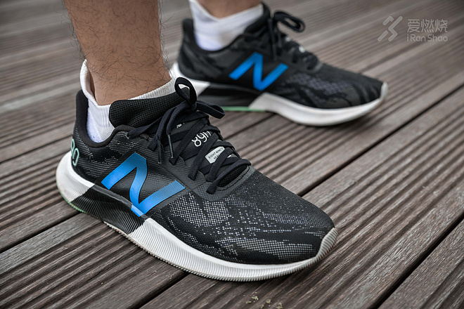 跑鞋｜冷硬作派 New Balance 890V8