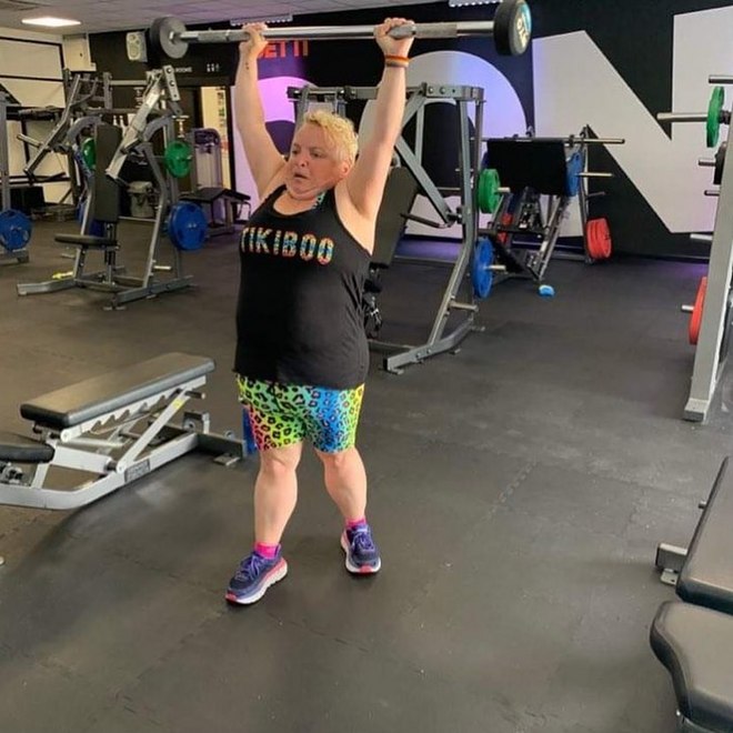 去年伦马跑了9小时的最后一名，决定再战一场