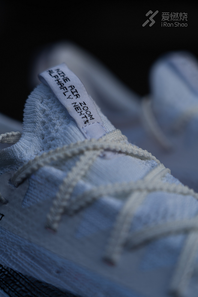 开箱 ｜从159到MANGO配色 NIKE AIR ZOOM ALPHAFLY NEXT% 未来是否更多色彩？