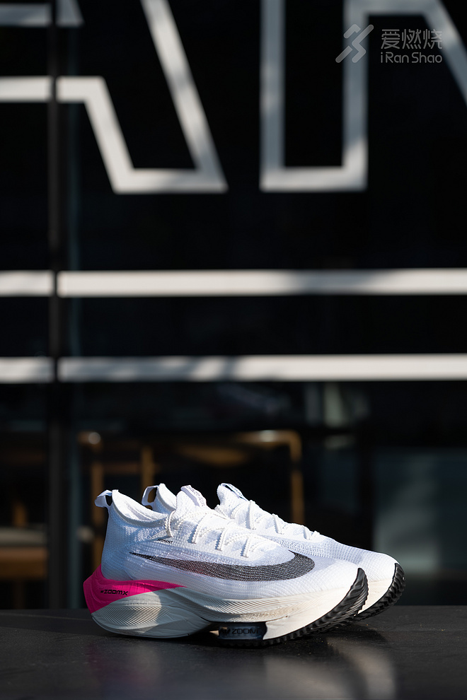 开箱 ｜从159到MANGO配色 NIKE AIR ZOOM ALPHAFLY NEXT% 未来是否更多色彩？