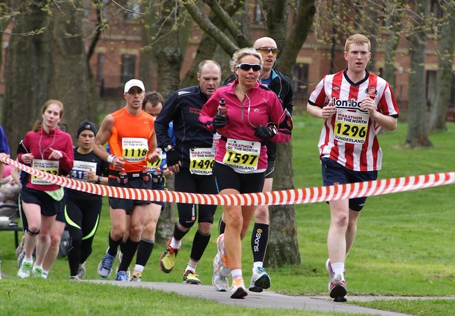 42.195 总有人和你一样命苦