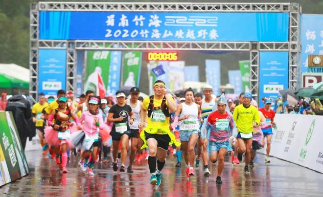 日照马拉松焦安静PB 国内外多项赛事敲定 | 跑圈十件事