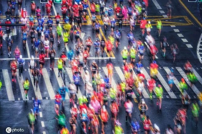 赛事停了大半年，我还是没能挤进朋友圈步数