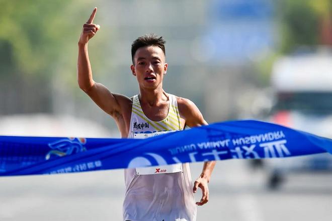 日照马拉松焦安静PB 国内外多项赛事敲定 | 跑圈十件事