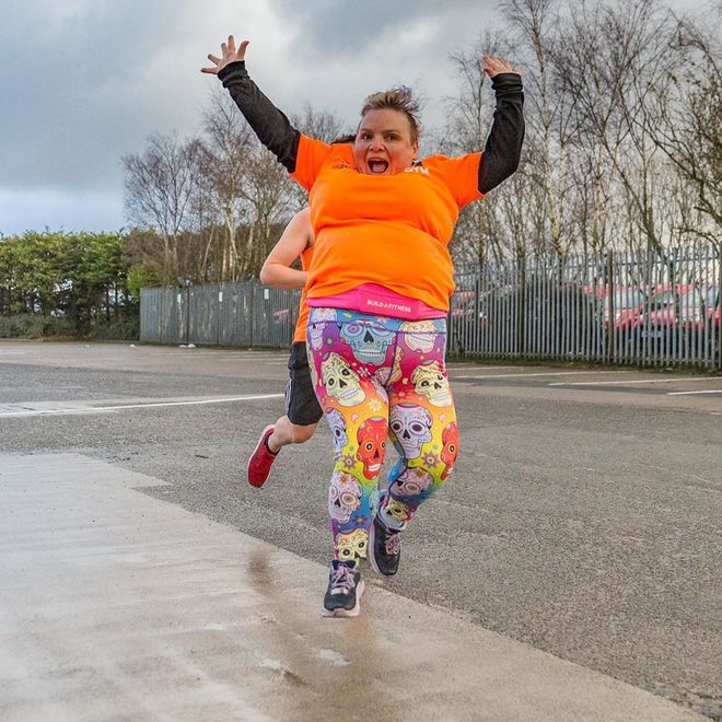 去年伦马跑了9小时的最后一名，决定再战一场