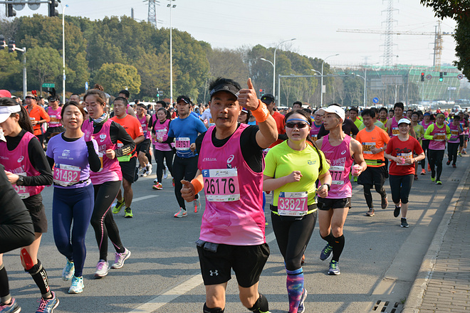 马拉松赛前一晚注意事项