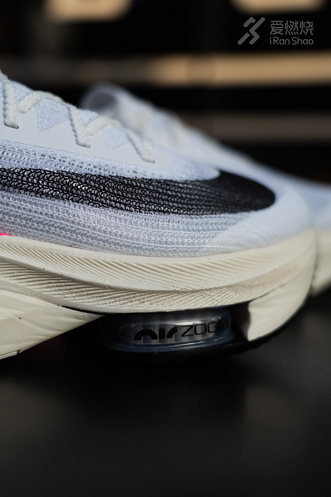 开箱 ｜从159到MANGO配色 NIKE AIR ZOOM ALPHAFLY NEXT% 未来是否更多色彩？