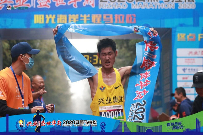 日照马拉松焦安静PB 国内外多项赛事敲定 | 跑圈十件事